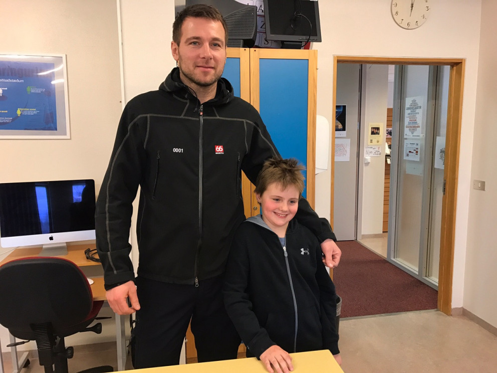 Ingimar Hólm fékk eldavarnaglaðning