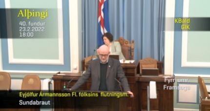 Eyjólfur Ármannsson, þingmaður Flokks fólksins í Norðvesturkjördæmi, segir það mikilvægt landsbyggðarmál að Sundabrú verði að veruleika og vill það sem forgangsmál í samgöngum og hröðun framkvæmda. Mynd: Skjáskot af vef Alþingis.