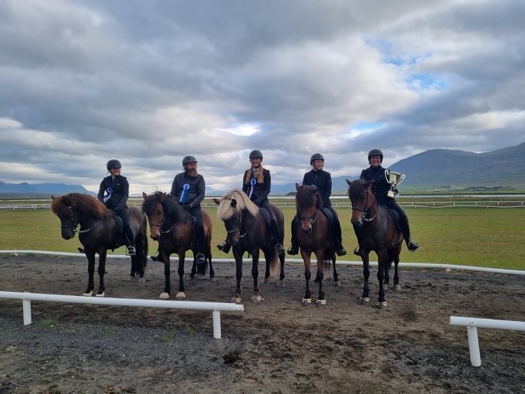 Frá A-úrslitum í B-flokk á Fákaflugi 2021. Mynd: Skagfirðingur