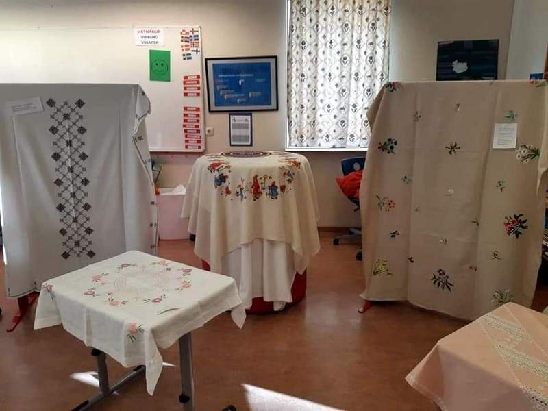 Útsaumaðir dúkar til sýnis á vinnuvöku 2019. Aðsendar myndir.