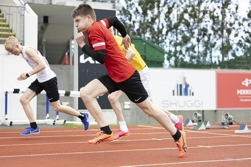 Friðrik sprettir úr spori. Mynd: Af facebook.