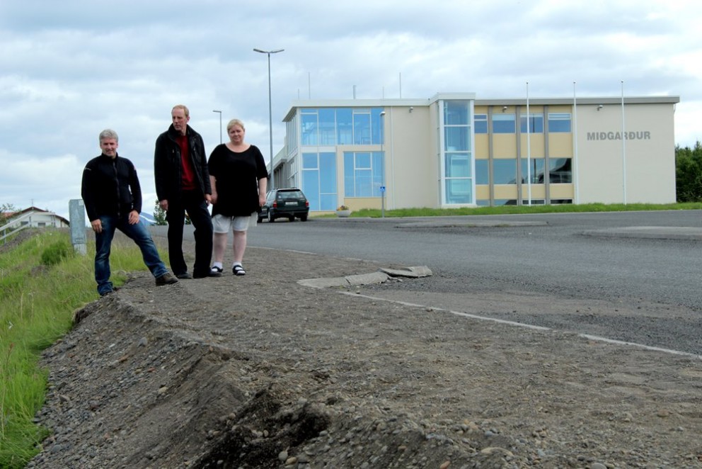 Íbúar ósáttir við frágang gangstétta - Verkið verður klárað að sögn formanns byggðaráðs