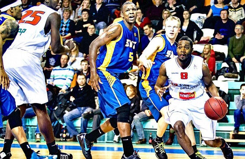 Geiger lengst til hægri númer 8. MYND AF NETINU