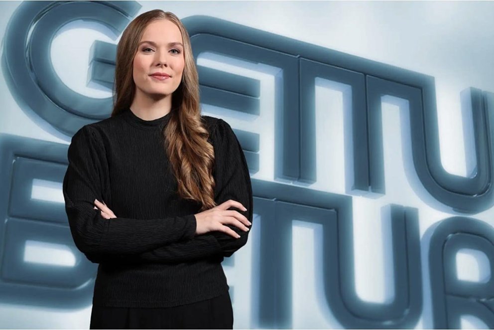 Helga Margrét er spyrill í Gettu betur. MYND AF RUV.IS