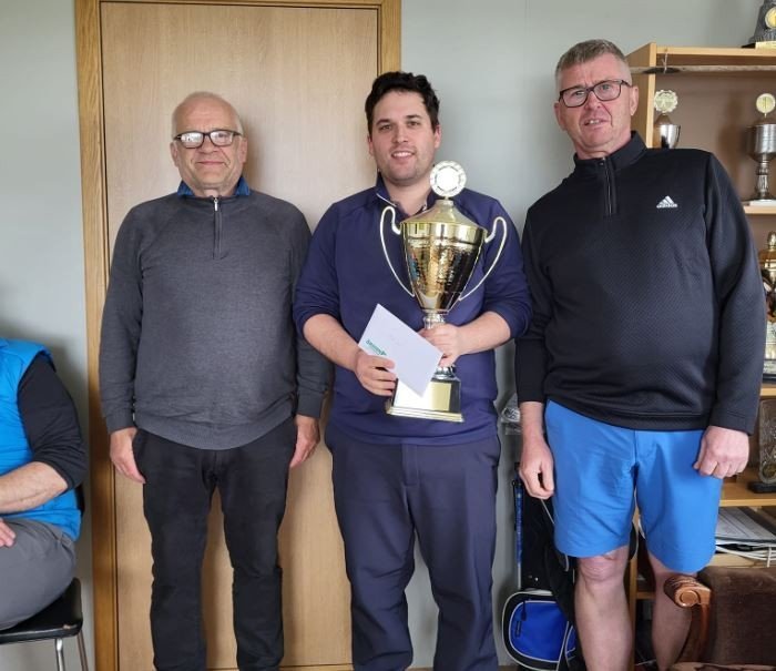 Meistaraflokkur karla: Jón, Eyþór og Valgeir. Mynd: FB/GÓS