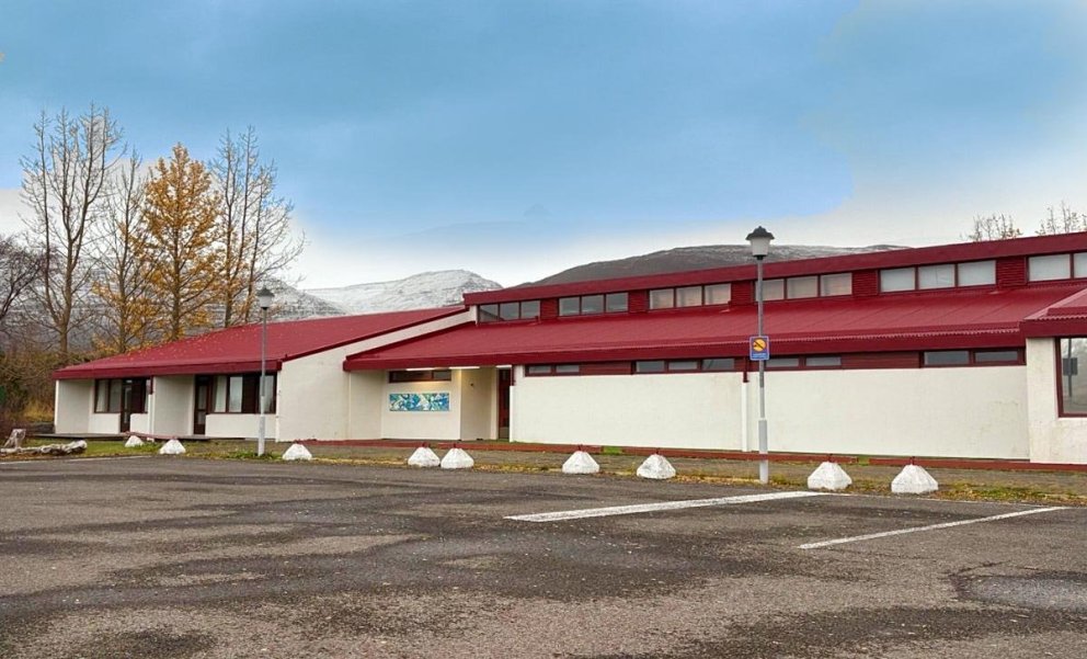 Grunnskólinn á Hólum í Hjaltadal. MYND AF SKAGAFJÖRÐUR.IS