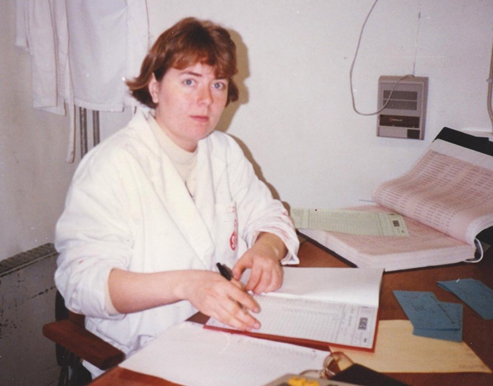 Guðrún Lárusdóttir ritari á vikt í sláturhúsi SS á Kirkjubæjarklaustri haustið 1987.    MYND AÐSEND