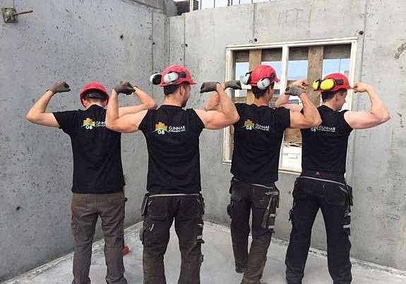 Nikkeir starfsmanna Gunnars Birgissonar ehf. Þeir verða örugglega ekki lengi að reisa nokkur hús á Freyjugötunni ef þeir ráðast í framkvæmdir. MYND AF HEIMASÍÐU FYRIRTÆKISINS