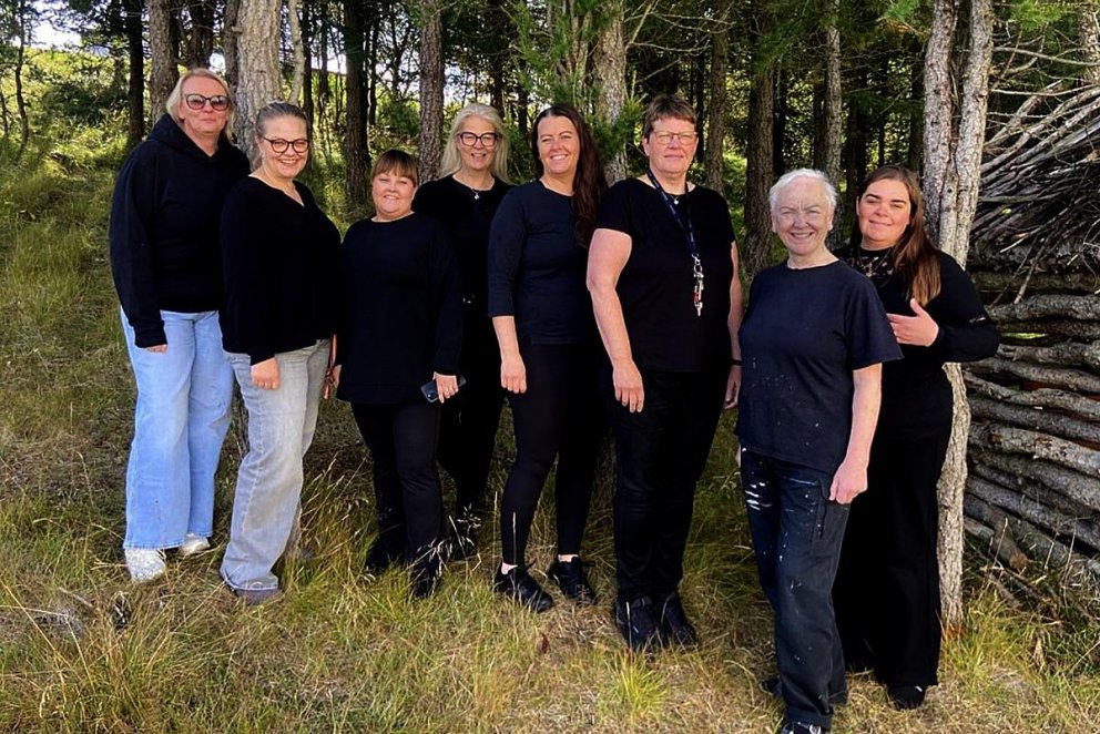 Á myndinni eru frá vinstri: Helga Sig, Guðrún Helga, Helga Rós, Helga Rós, Helga Rósa, Helga Þorbjörg, Þuríður Helga og Helga Sjöfn. MYND: VARMAHLÍÐARSKÓLI