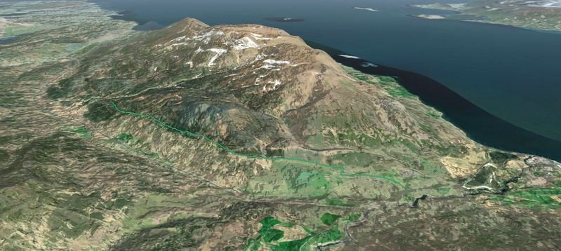 Gula línan sýnir hvar Hróarsgötur liggja. Mynd af Visitskagafjordur.is