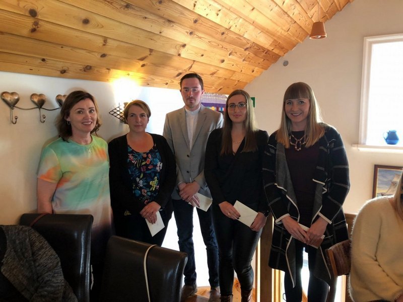 Frá afhendingu styrkjanna. Mynd: Hunathing.is