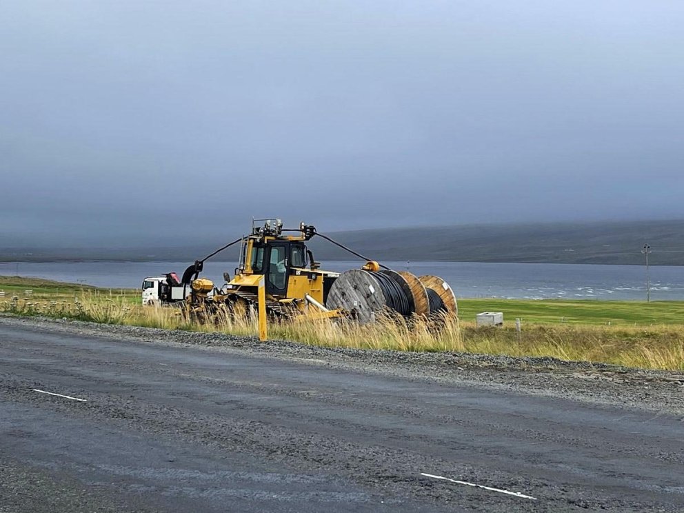 Lagning jarðstrengs í Hrútafirði. MYND: HÚNAÞING.IS