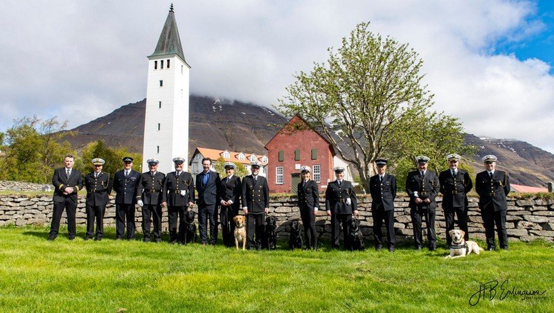 Útskrift fíkniefnahunda og þjálfara þeirra á Hólum 2019. Mynd: Höskuldur B. Erlingsson.