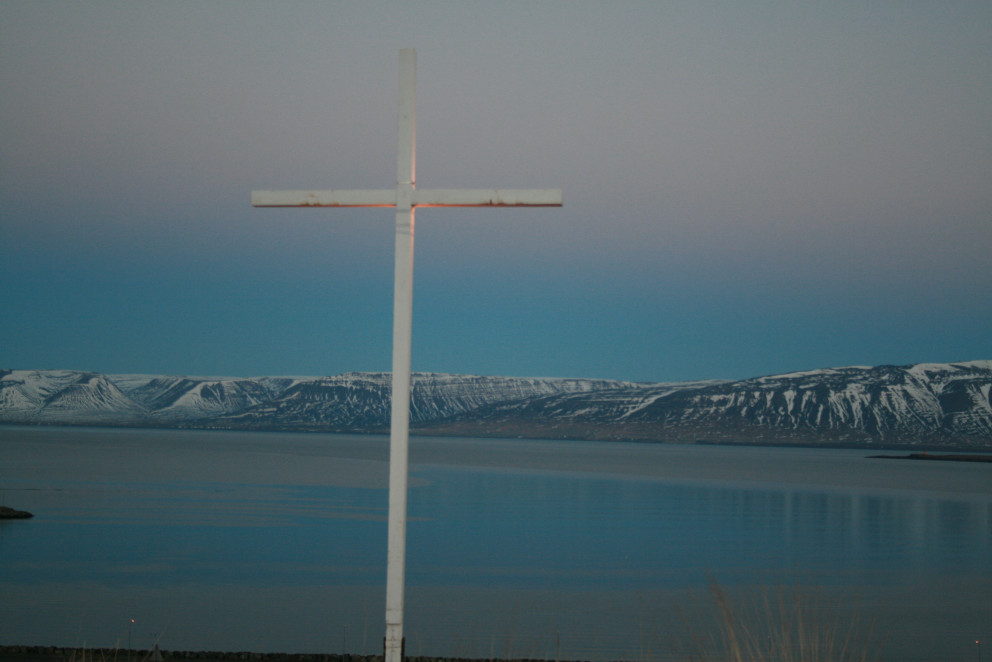 Krossinn á Nöfunum á Sauðárkróki í blíðunni í gær. Mynd: KSE