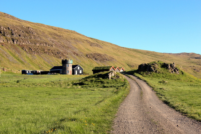 Horft heim að Geitafelli. Myndir:FE