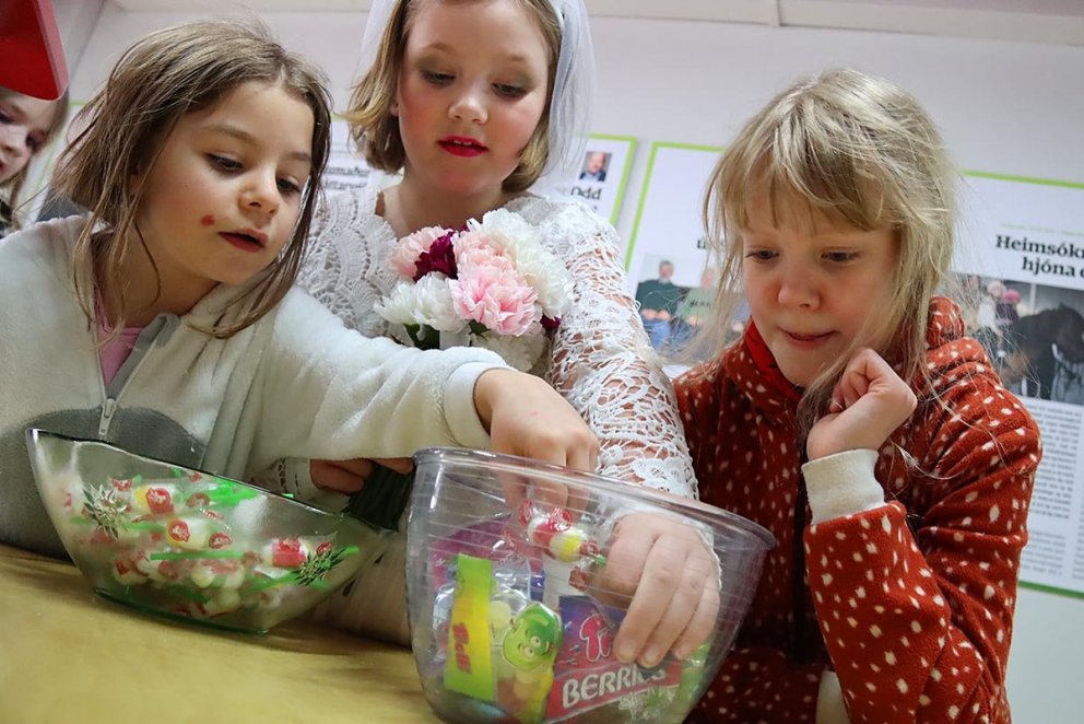 Það getur verið vandi að velja bestu molana. MYNDIR: ÓAB