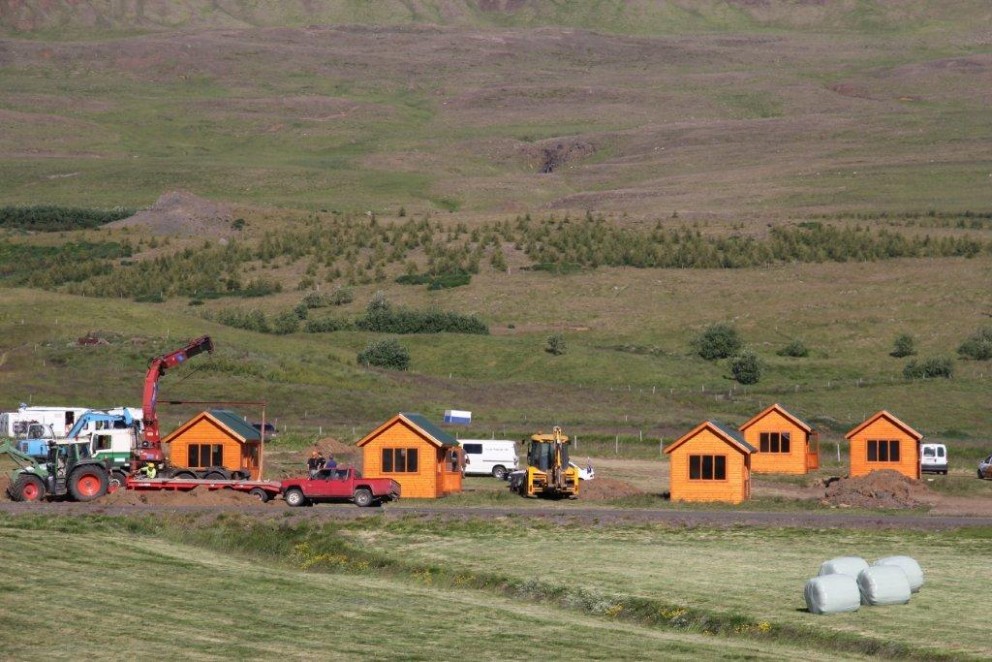 Myndir af smáhýsum á Hvammstanga