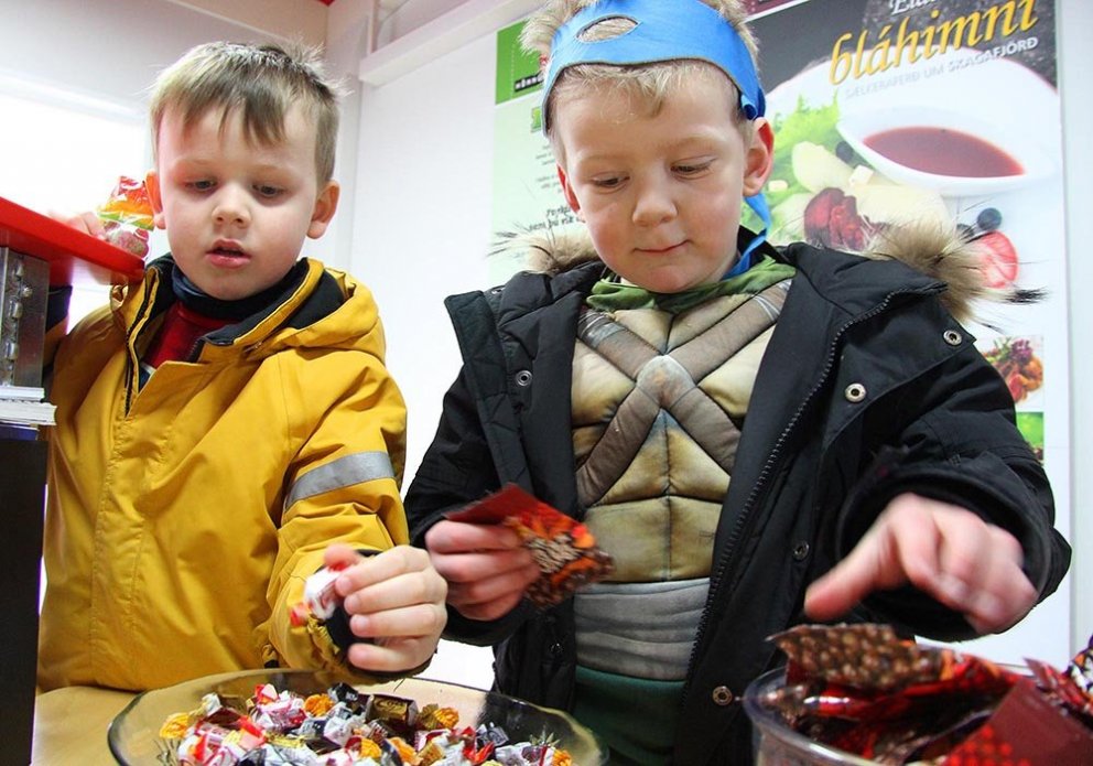 Þessir kappar komust aldeilis í feitt.  MYNDIR: ÓAB og SG