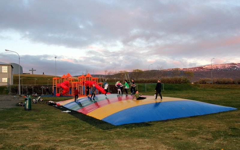 Ærslabelgir eru vinsæl leiktæki. Mynd:FE