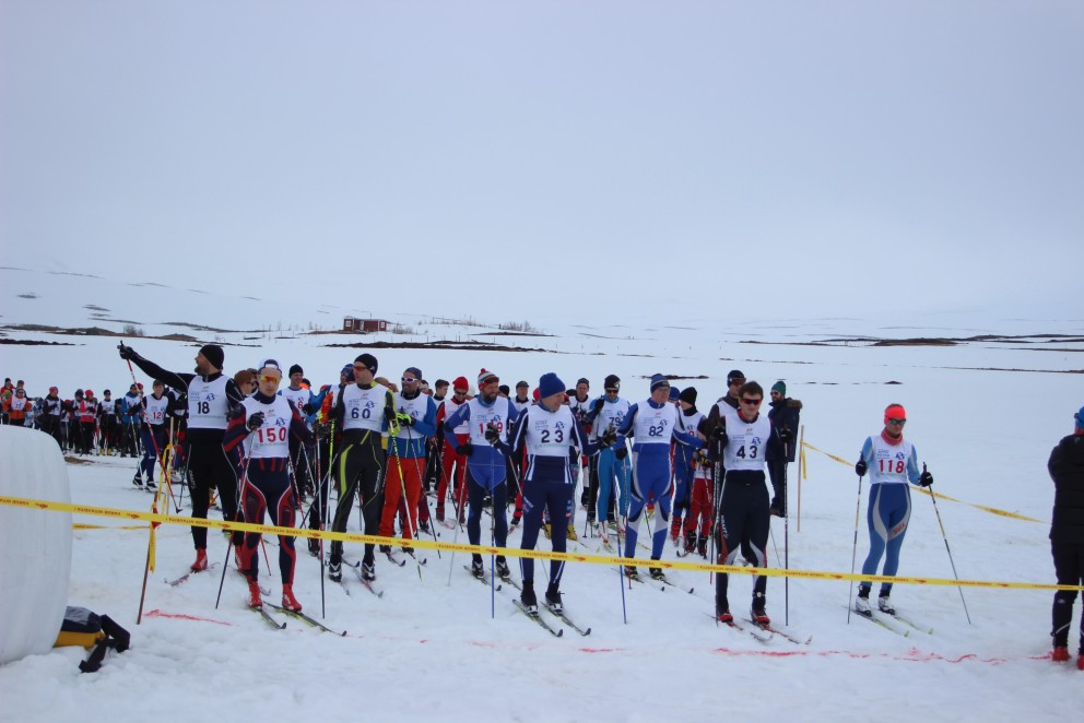 Yfir 140 keppendur tóku þátt í Fljótamóti í skíðagöngu í dag. Myndir: KSE