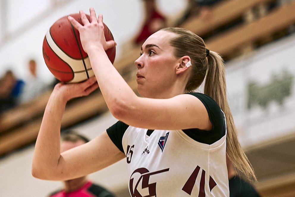 Inga Sólveig setti mikilvæg stig á lokakafla leiksins í gær. MYND: SIGURÐUR INGI