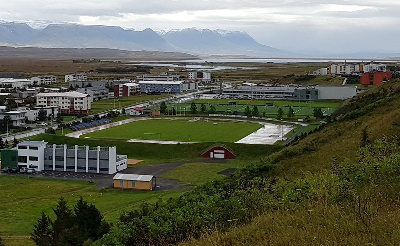 Séð yfir íþróttasvæðið á Sauðárkróki. Mynd: PF.