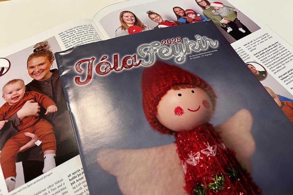 Blaðið fer í dreifingu til áskrifenda og einnig er hægt að nálgast það í verslunum. MYND: ÓAB