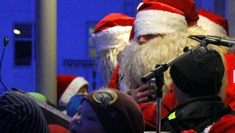 Jólasveinarnir munu passa upp á tveggja metra regluna í ár enda í sérstökum áhættuflokki fyrir veirunni vondu. Mynd: ÓAB.