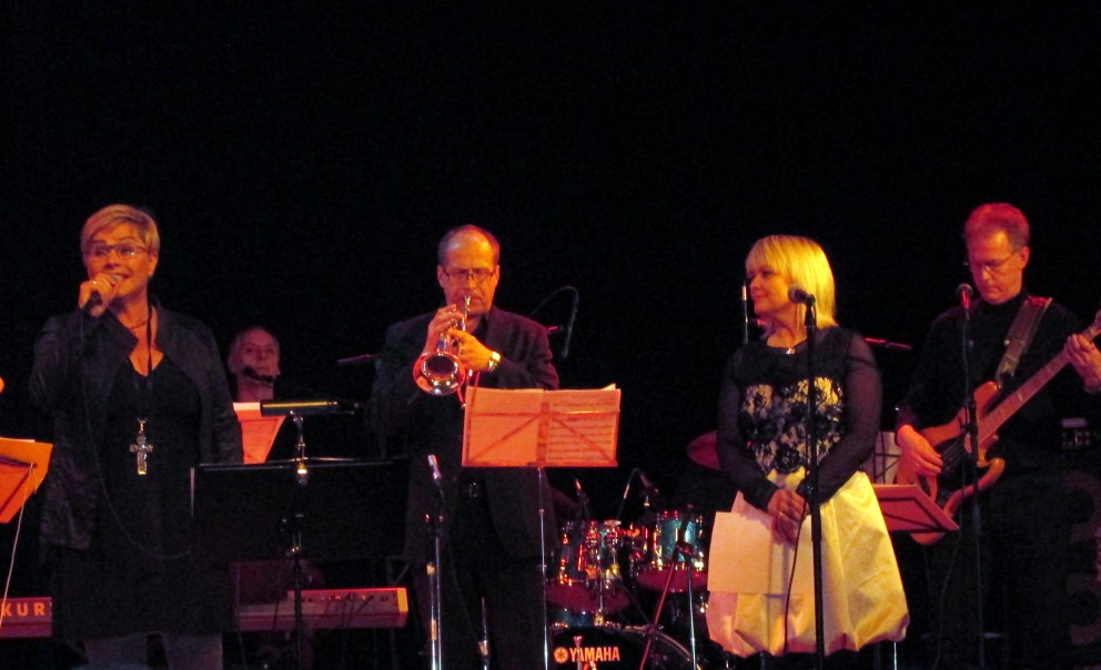 Um 700 á jólatónleikum Geirmundar