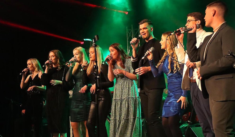 Jólin heima og allir í góðum gír! MYND: ÓAB