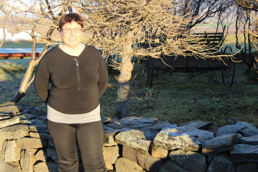 Jónína Stefánsdóttir, bóndi í Stóru-Gröf í Skagafirði, er í opnuviðtali Feykis í dag. Mynd: KSE