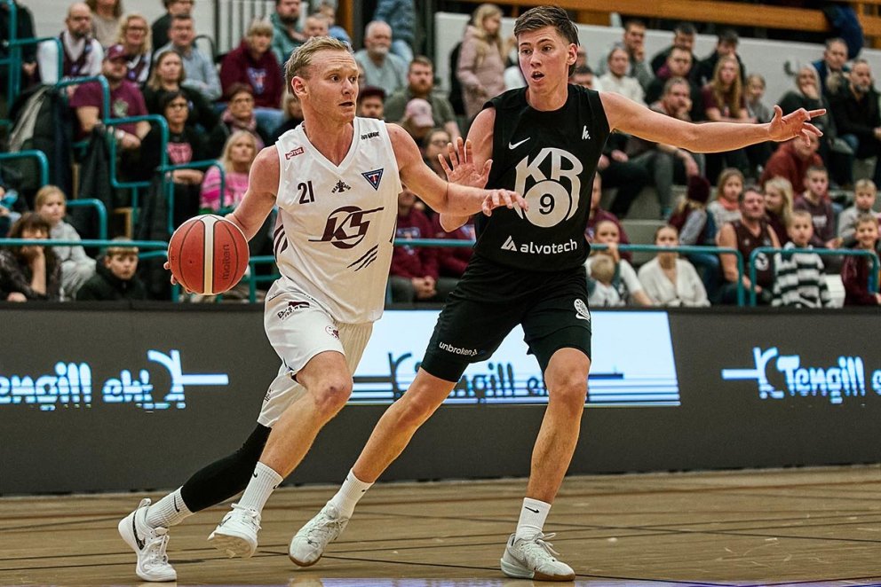 Júlíu Orri skilur Tóta túrbó eftir í rykinu. MYND: SIGURÐUR INGI