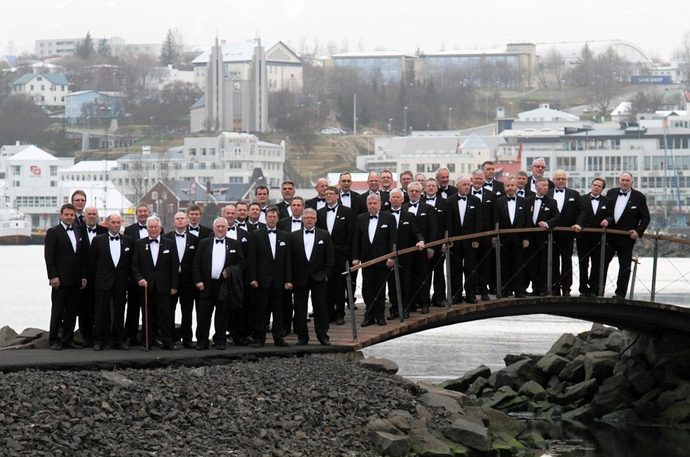 Karlakórar mætast í Miðgarði