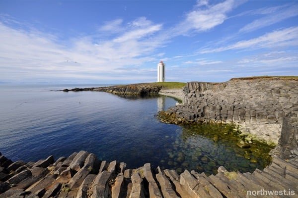 Kálfshamarsvík. Skagabyggð fékk fyrr á þessu ári styrk til að bæta aðstöðu fyrir ferðafólk í Kálfshamarsvík. Mynd:northwest.is