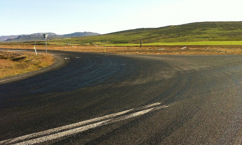 Blæðandi þjóðvegir vekja litla lukku