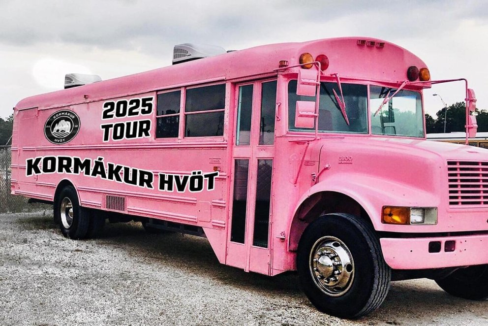 Flott þessi rúta en þó er ólíklegt að þetta verði fararskjóti Húnvetninga þegar þar að kemur. MYND AF AÐDÁENDASÍÐUNNI