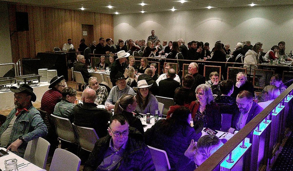 Það var fín mæting á kótilettukvöld númer 53. MYNDIR FRÁ VALLA