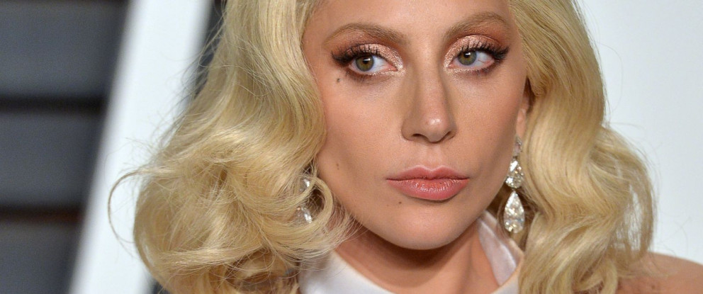 PERFECT ILLUSION / Lady Gaga