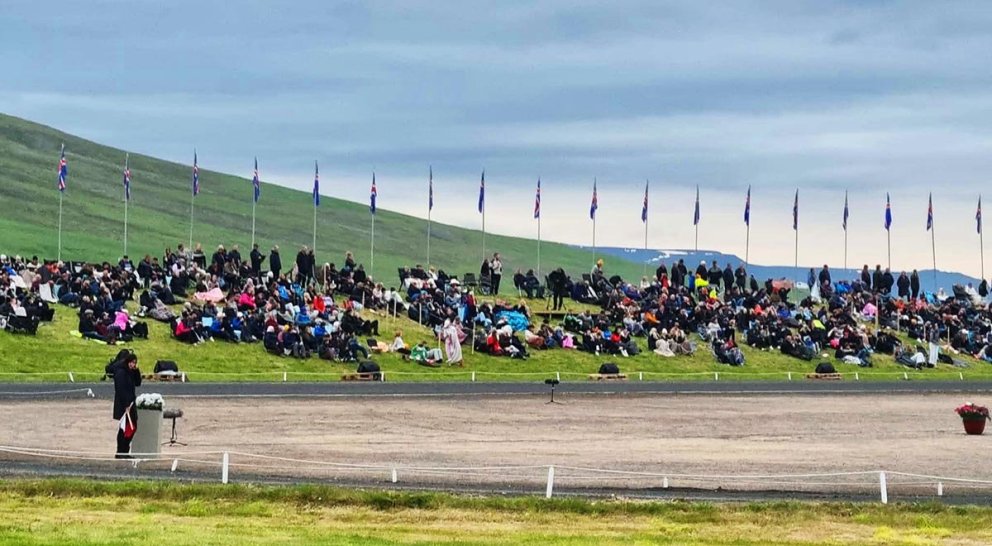 Blankalogn á Landsmótssvæðiinu nú um kl. 13 í dag. MYNDIR: HMJ