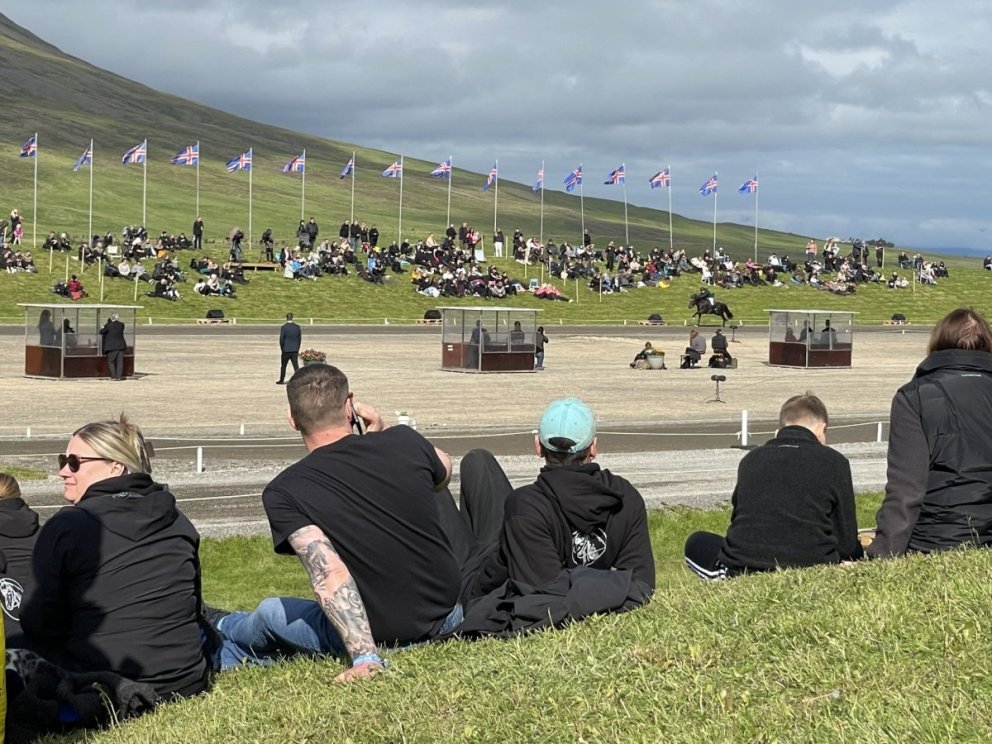 Stemning á mótssvæðinu á Hólum í morgun. MYND: LANDSMÓT.IS