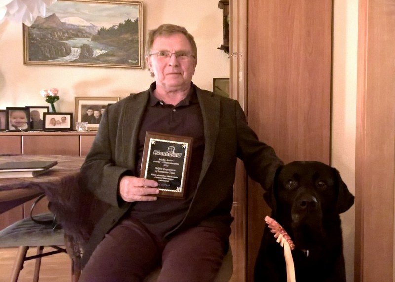 Guðjón og hundurinn Tinni. Mynd: huni.is