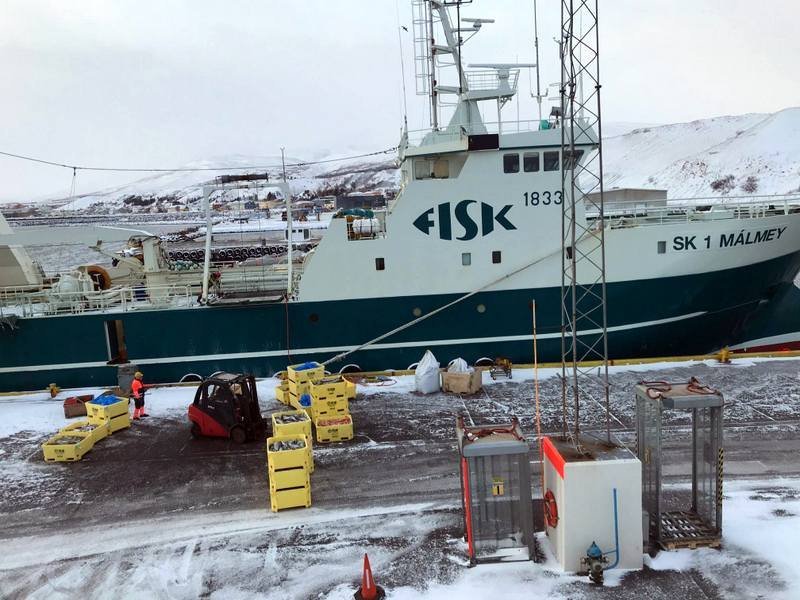 Málmey komin í land og löndun komin á fullt. Mynd FB Fisk Seafood.