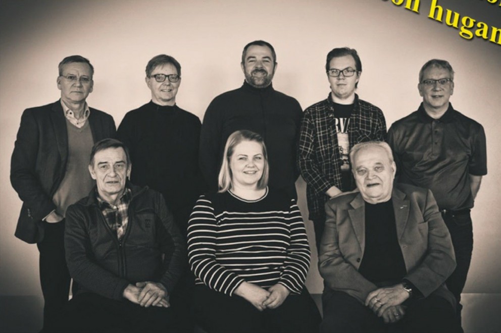 Efri röð frá vinstri: Jóhann, Guðmundur, Róbert, Sigfús og Margeir.
Neðri röð frá vinstri: Jón, Guðrún Helga og Björn.