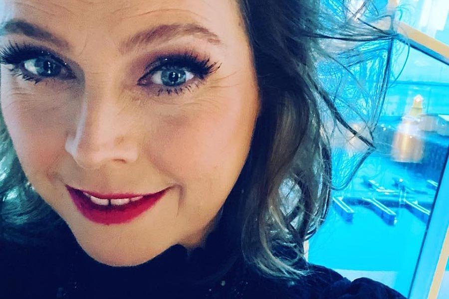 Margrét Eir. MYND AF NETINU