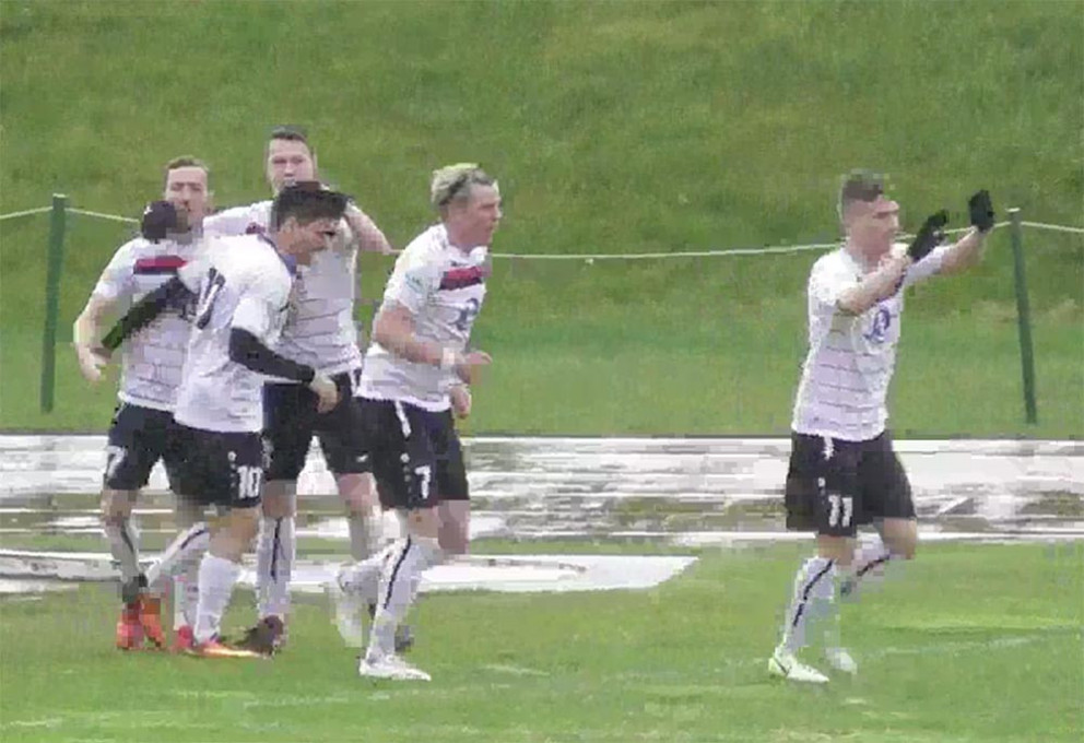 Stólarnir fagna marki sínu í gær.  SKJÁMYND AF TINDASTÓLL TV