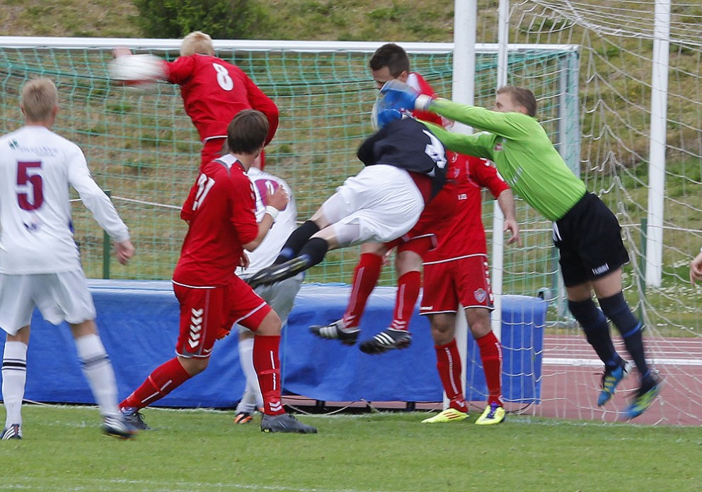 Hafnfirðingar hnupluðu öllum stigunum