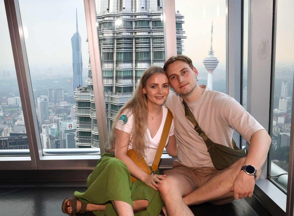 Malen og Bjarki í .... ja, hvar ætli þau séu stödd þarna? MYND AÐSEND