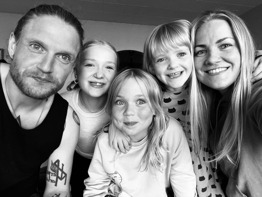 Ólafur og Sólrún ásamt dætrum sínum þrem, Freyju, Hörpu og Karólínu.