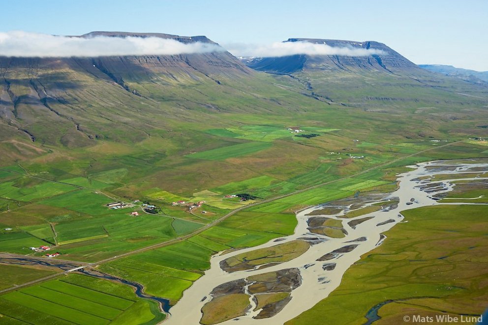 Séð yfir Héraðsvötn og Akratorfuna. Mynd: Mats Wibe Lund