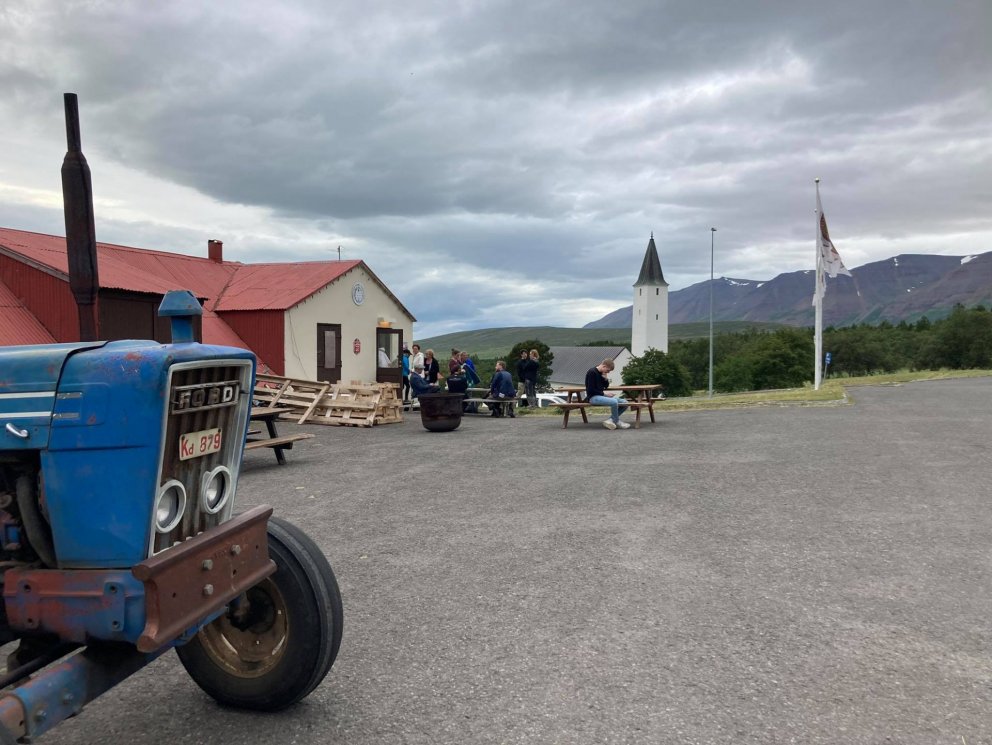 Veðrið var gott í gær og andrúmsloftið einnig á Hólum. Mynd: SMH